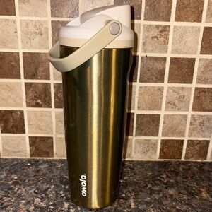 Special Edition Holiday Owala 30oz stainless steel freesip water bottle
